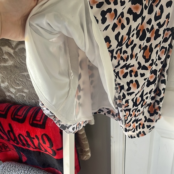 Peach Love Blouse Medium - Picture 9 of 9